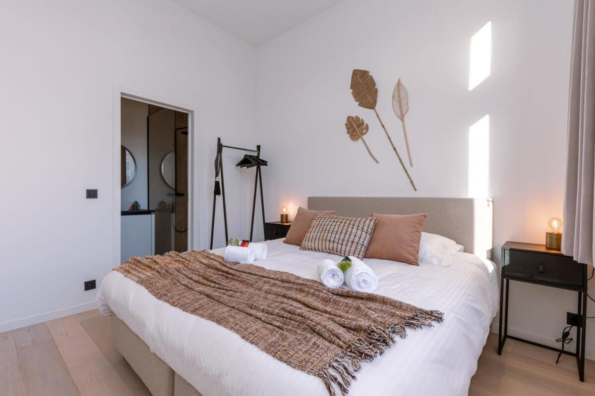 Luxurious Apartment In Town House Near The Beach Blankenberge Extérieur photo
