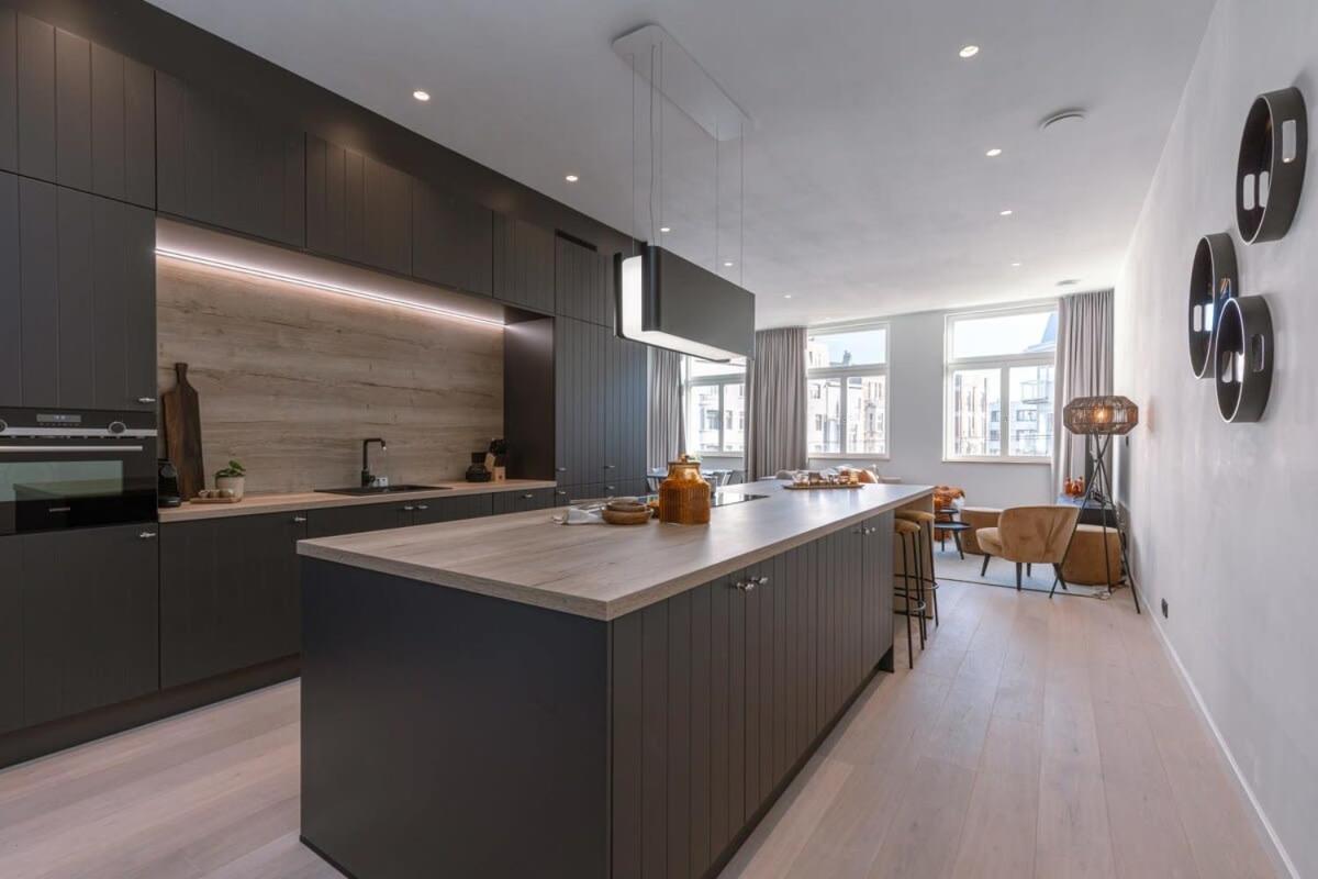 Luxurious Apartment In Town House Near The Beach Blankenberge Extérieur photo